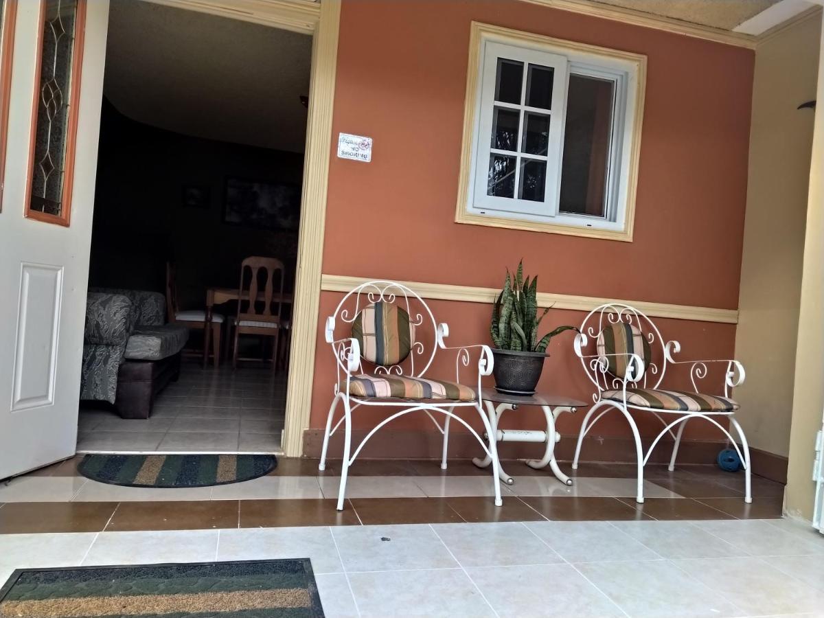 Gables Vacation Rentals With Private Gated Parking Onsite Knockpatrick Exterior foto